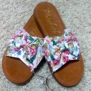 NWT Blowfish Lavender Floral Sandal Sz 7